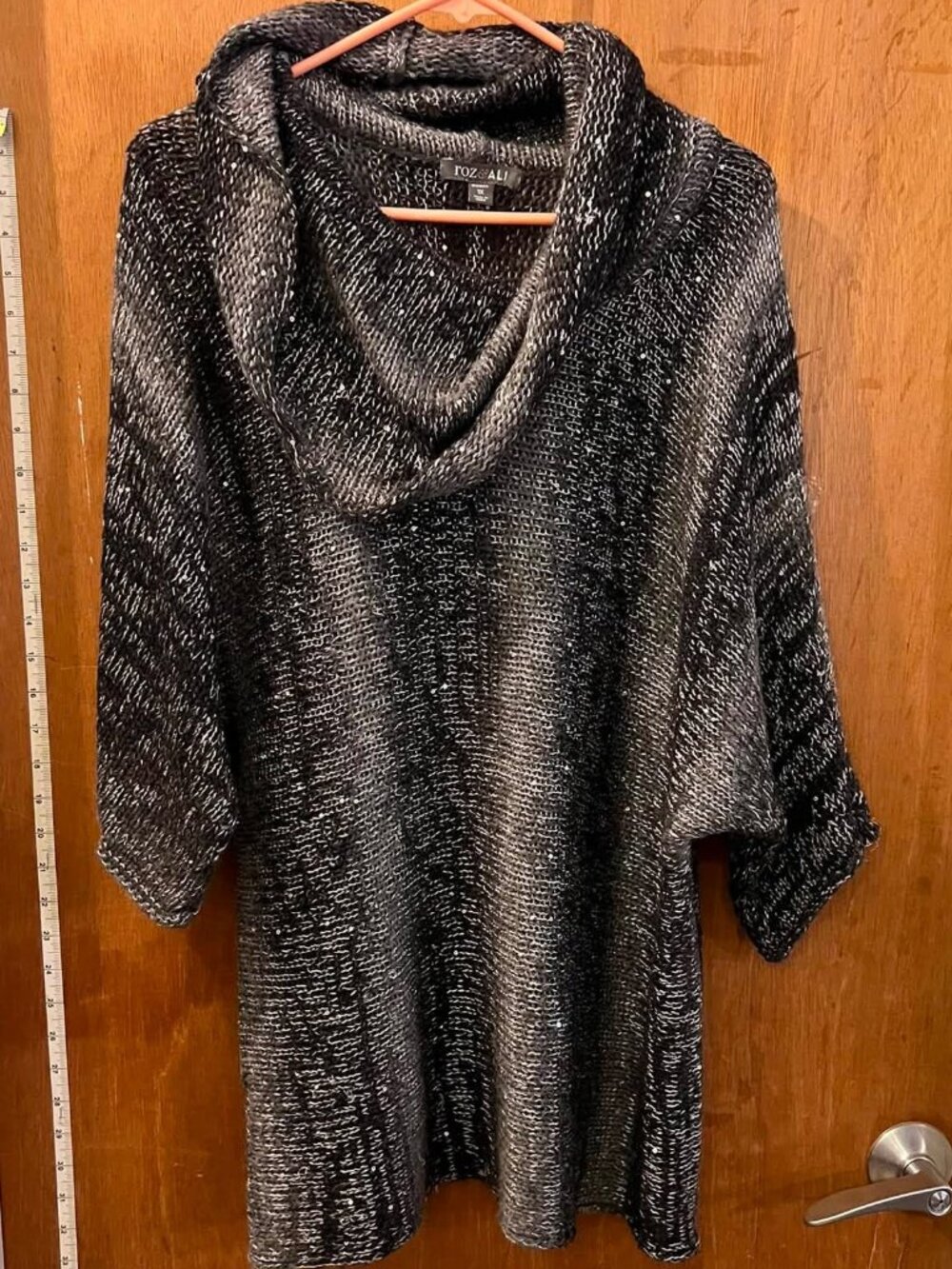 Size 1X - Roz & Ali - Black and Gray Tone 3/4 Sleeve Cowl Neck Sweater